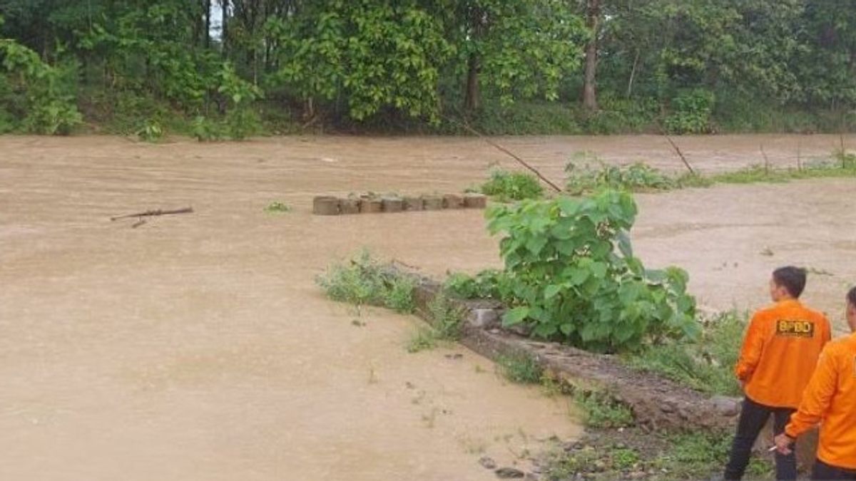 2 Jembatan Hanyut Terbawa Banjir, 366 Rumah di 6 Kecamatan OKU Terisolasi