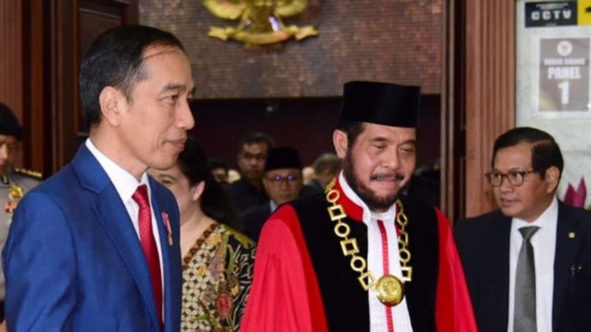 Chief Justices Of The Constitutional Court Anwar Usman And Jokowi As A Family Reported To The KPK On Alleged Nepotism