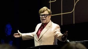 Worried About AI Company, Elton John And Hundreds Of Creative Workers Sending Petitions To UK PM