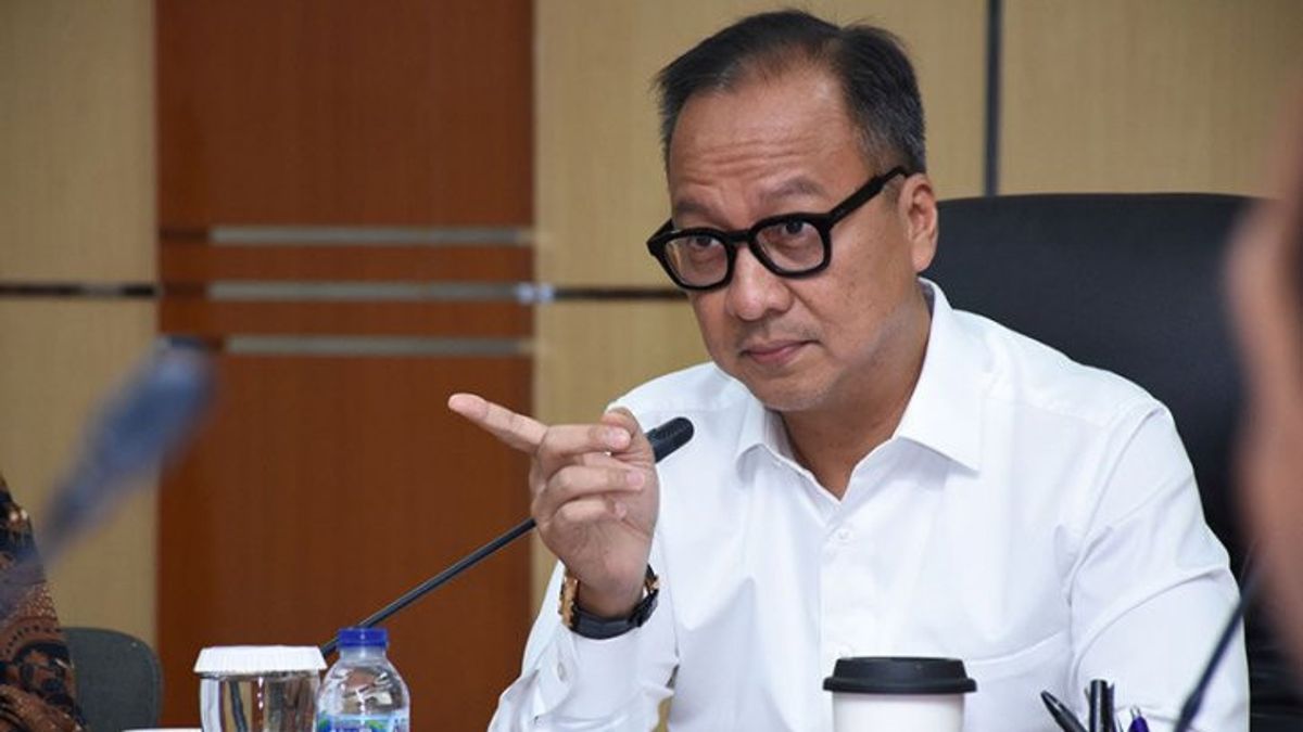 Meet Jokowi, Minister Of Industry Agus Initiates The Establishment Of Kakao And Kelapa Institutions