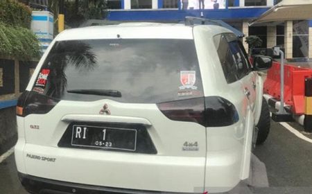 Coba Terobos Mabes Polri, Mobil Berpelat RI 1 Palsu Ditahan Polisi