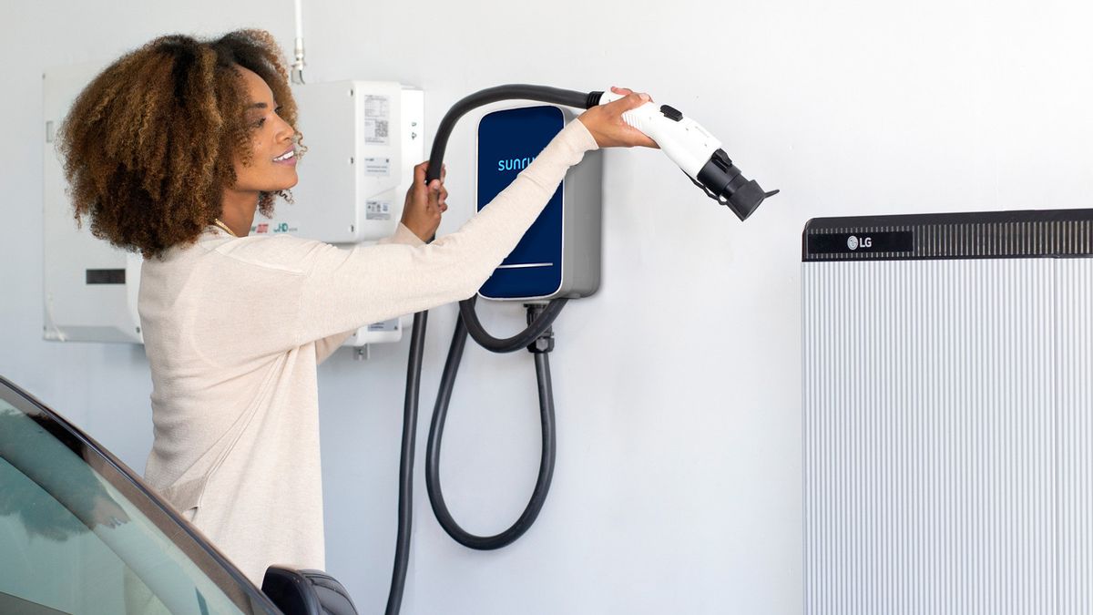 森润推出2级电动汽车充电器，利用太阳能发电更节能
