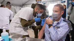 Menteri Kesehatan Israel Ungkap Ada Indikasi Vaksin dan Dosis <i>Booster</i> COVID-19 Melindungi dari Varian Omicron