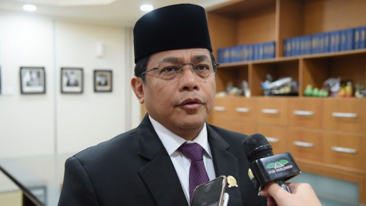 Unethical Secretary General Of The House Of Representatives Concurrently Position Of Commissioner Of BUMN, Observer: Leaders Of DPR Should Stop Indra Iskandar