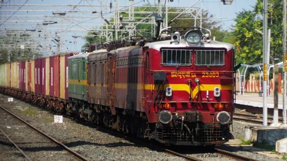 Goods Train Speeds As Far As 70 Kilometers Without A Driver, Indian Railway Authority Holds Investigation