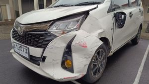Toyota Calya Putih Ditemukan di Pinggir Tol Parigi Tangsel, Diduga Ditinggal Pencuri Saat Beroperasi