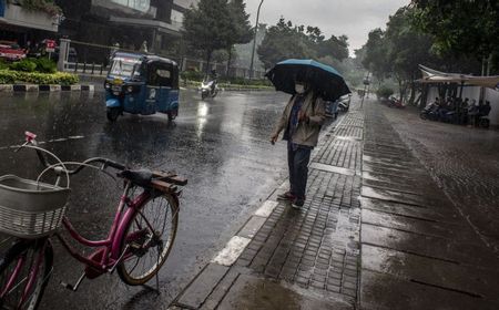 Prakiraan Cuaca Rabu 27 April: Jakarta Hujan Ringan dan Bogor Hujan Petir