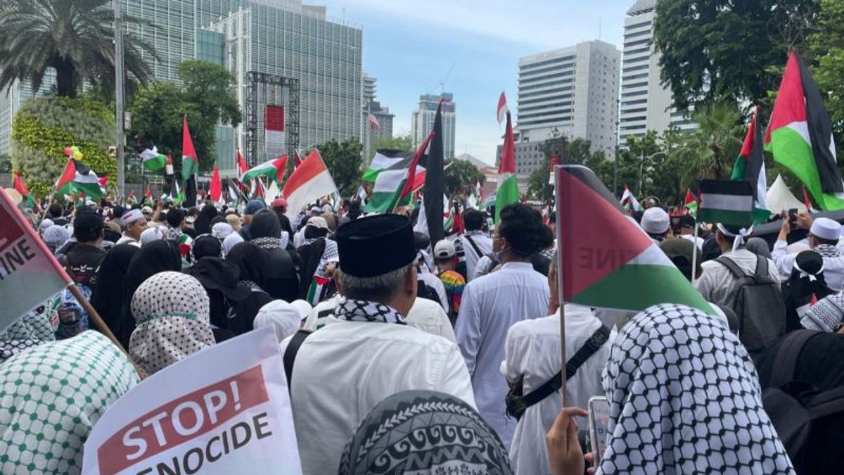 Peserta Aksi Bela Palestina Tinggalkan Kedubes AS dengan Tertib