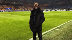 Seedorf Komentari Reaksi Mourinho terhadap Vinicius: Kesalahan Besar Membenarkan Pelecehan Rasial