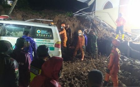 Danramil Cimanggung  dan Pejabat BPBD jadi Korban Longsor di Sumedang