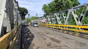 Jelang Idulfitri, Pemkot Bengkulu Baru Sibuk Perbaiki Jalan Rusak di Jembatan Rawa Makmur