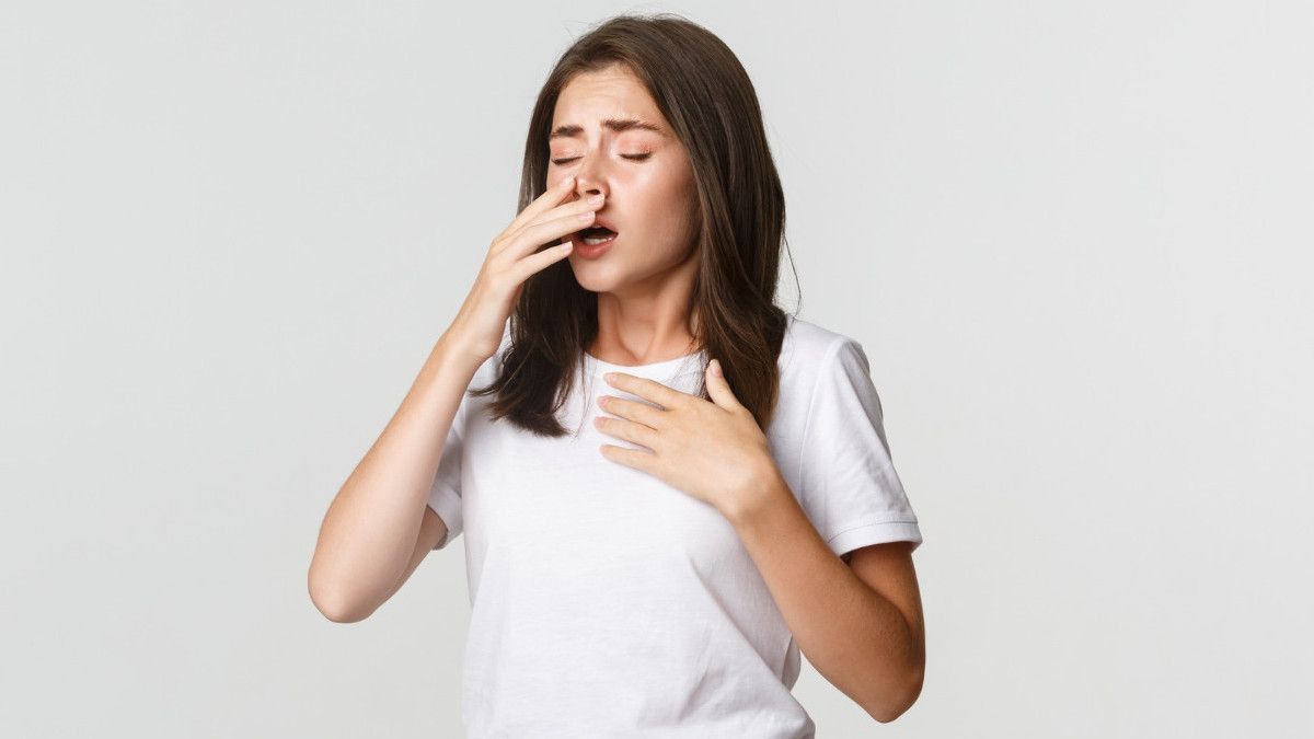 8 Cara Alami Mengatasi Bersin karena Alergi, Sudah Pernah Coba?
