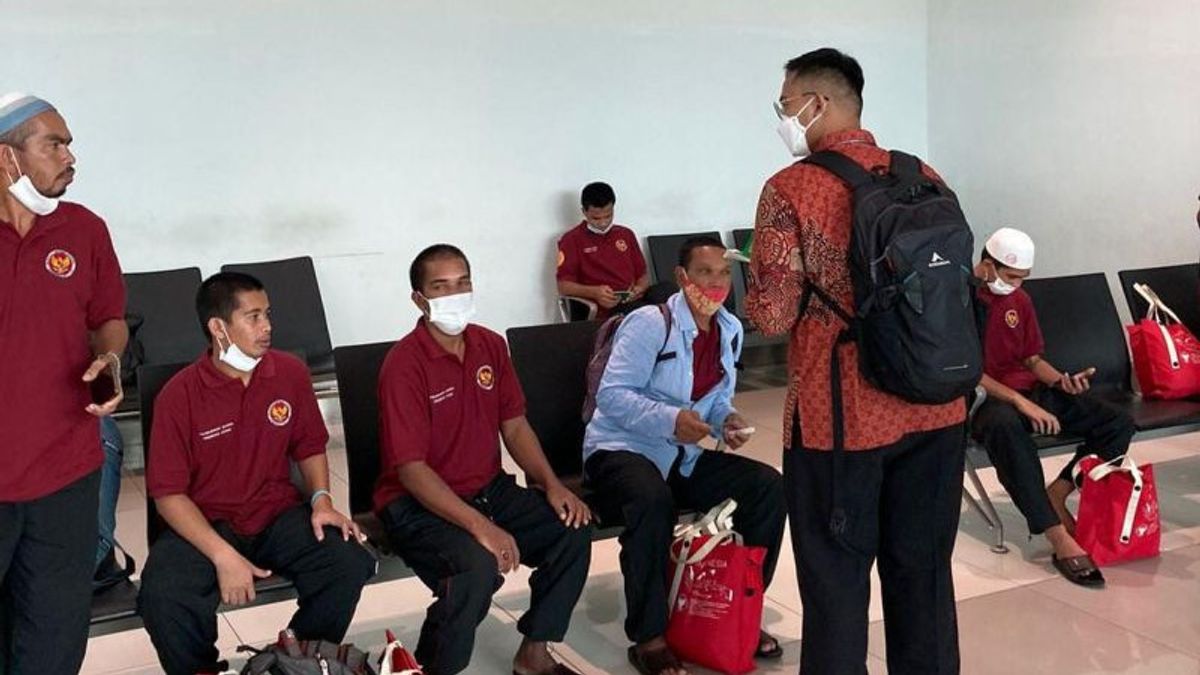 13 East Acehnese Fishermen Who Were Released By The Thai Authority Arriving In The Country