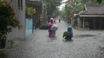 库杜斯的洪水蔓延到21个村庄