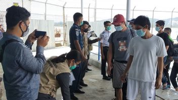 Malaysia Deports 132 Indonesian Workers, Most Of Them Involved In Drug Cases 