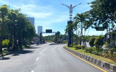 Pulau Bali Sepi, Pecalang Patroli Tanpa Kendaraan