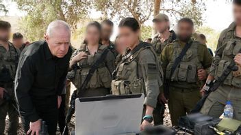 国防部长加兰特·比朗(Gallant Bilang Israel)表示,在他的两名将军在叙利亚被杀后,以色列准备面对伊朗的情况。