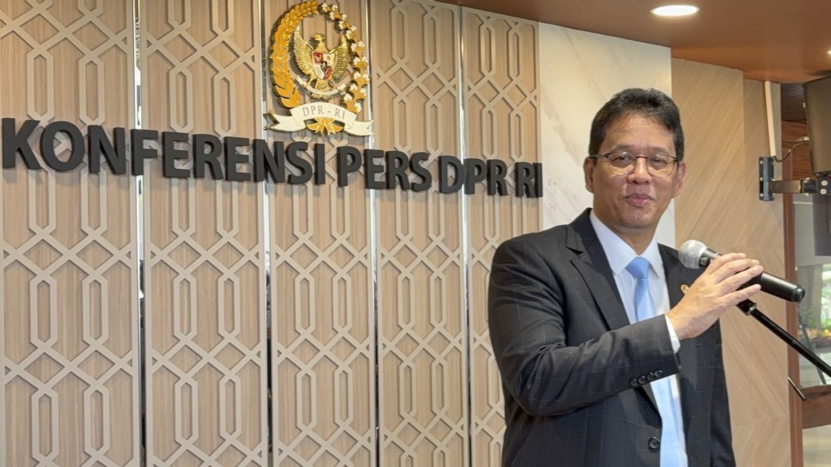 Menkeu Purbaya Janji Tak Ada Lagi Cerita Pegawai Pajak Meras