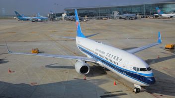 Maskapai Penerbangan China Peringatkan Penumpang Tidak Lakukan 'Ritual' Lempar Koin ke Pesawat