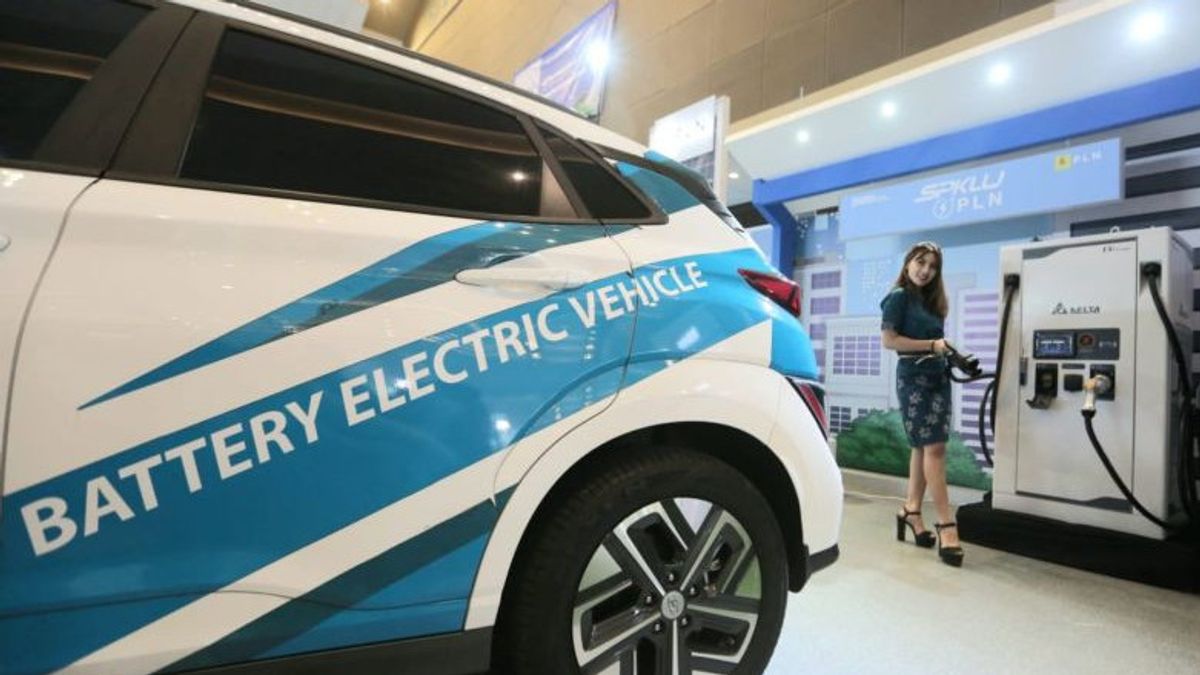 PLN على استعداد لدعم مبيعات السيارات الكهربائية في إندونيسيا