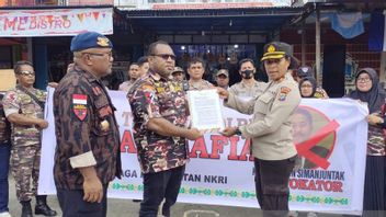 استدعاء الشرطة الإندونيسية التي تخدم المافيا في المتوسط ، ندد قمر الدين سيمانجونتاك من قبل المنظمات الشريكة للشرطة 