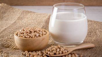 Deretan Manfaat Rutin Mengonsumsi Susu Kedelai untuk Kesehatan Tubuh