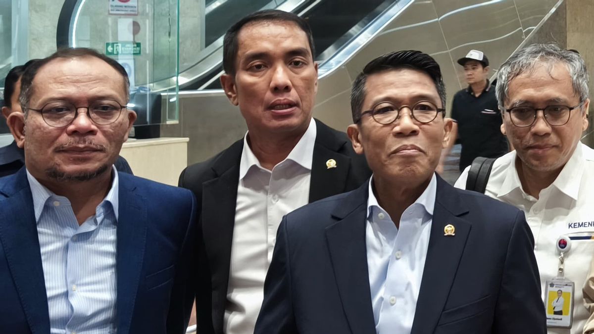 x met en œuvre problématique, le président de la Commission XI de la Chambre des représentants a déclaré qu’il n’avait pas prévu d’appeler son fournisseur