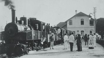 القطارات في الأرخبيل خلال جزر الهند الشرقية الهولندية لم تستخدم أبدا البضائع المستعملة