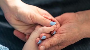 遅延診断から限定的治療まで、インドネシアの子供のてんかんの管理における課題