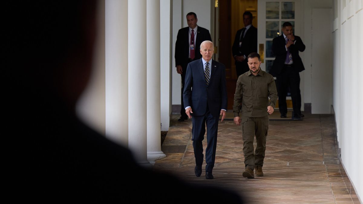 President Biden Worried that Chaos in the US Congress Will Disrupt Aid to Ukraine
