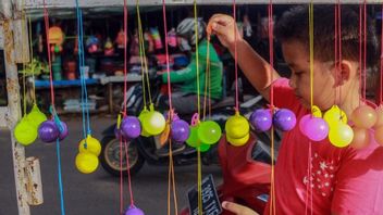 Dinas Pendidikan Pekanbaru Larang Siswa Bermain Lato-Lato di Sekolah