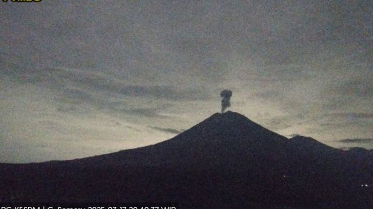 Senin Malam, Gunung Semeru Erupsi Lagi