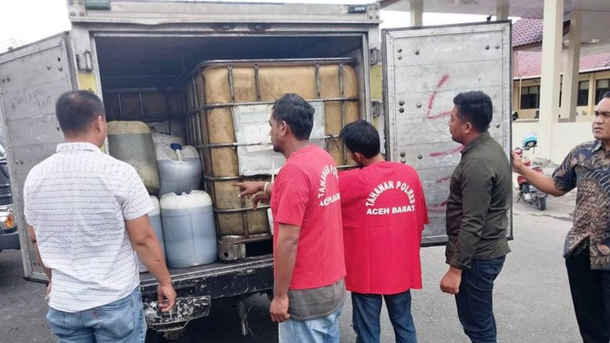 West Aceh Police Arrest 2 Hoarders Of 1.5 Tons Of Subsidized Biosolar Fuel