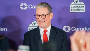 Inggris Tolak Ajakan Trump Bantu AS Kirim Kapal Perang ke Selat Hormuz