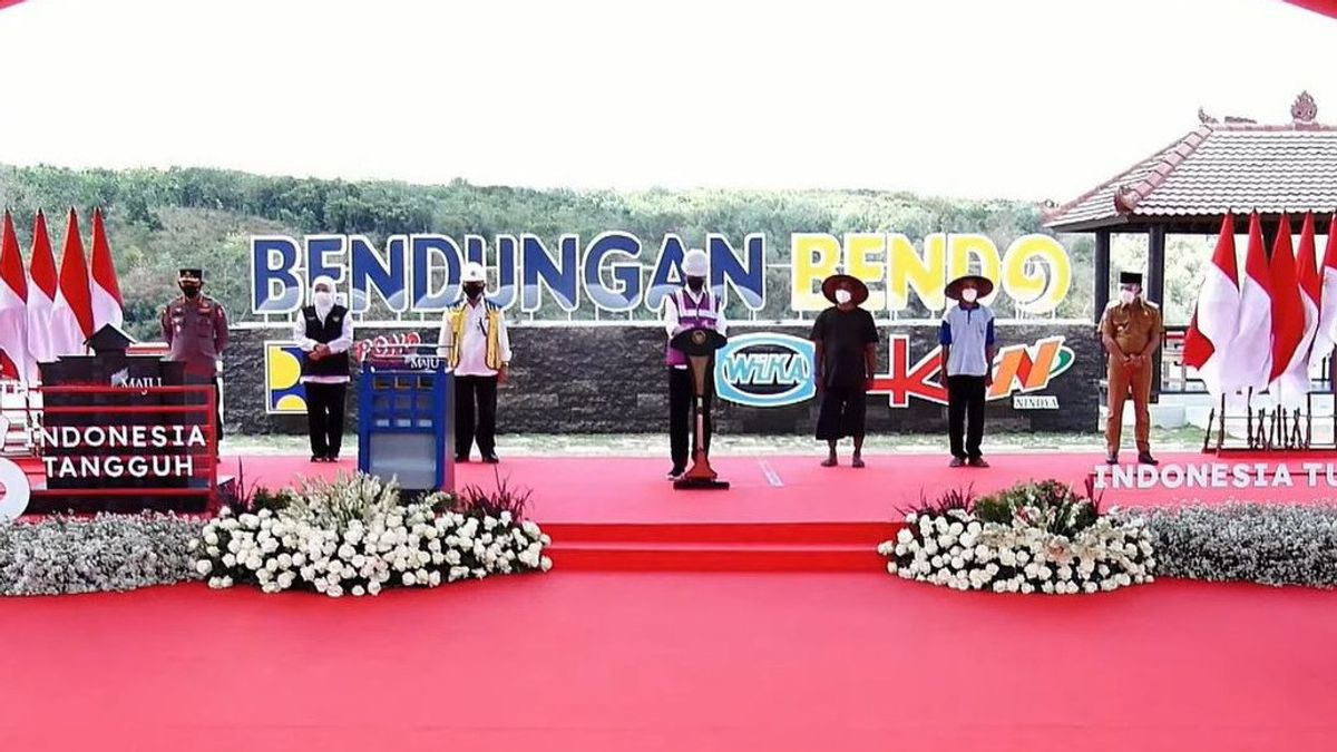 Resmikan Bendungan Bendo, Ini Pesan Jokowi ke Petani