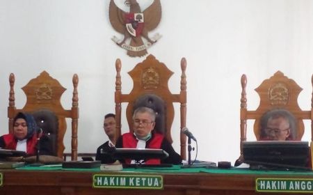 Hakim PN Medan Vonis Pemilik 15 Butir Ekstasi Selama 5 Tahun Penjara