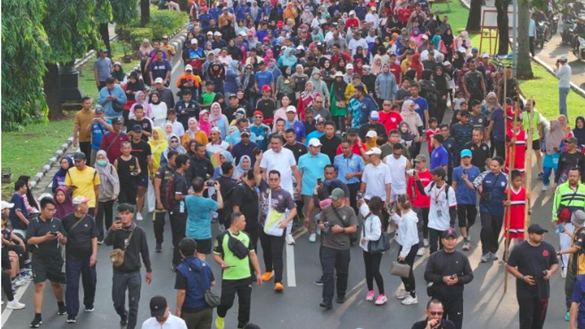 成千上万的Padati CFD 居民 信仰,茂物摄政政府每周准备例行概念