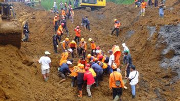 L’équipe SAR a retrouvé une victime morte par le volcan semeru Lumajang