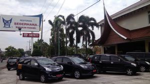 Kisah Haji Bustamam: Bekas Penggila Judi yang Kini Bos Restoran Padang Ternama di Indonesia