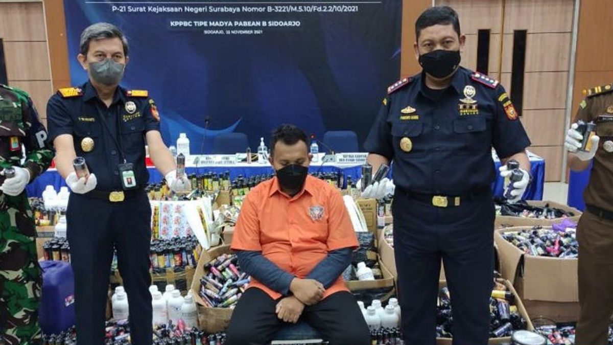Cairan Rokok Elektrik Ilegal di Surabaya Disita Petugas Bea Cukai, Nilainya Mencapai Ratusan Juta Rupiah