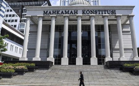 MK Tolak Uji Materi PT 20 Persen, HNW Usul ke DPR Revisi UU Pemilu