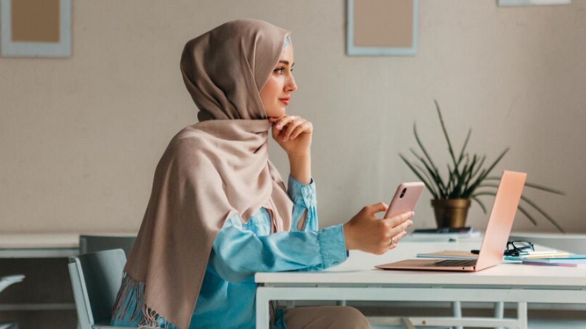 Cara Agar Terlihat Cantik di Sekolah dengan Hijab, Terapkan Hal Ini!