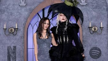 レディー・ガガが水曜日に加わることを心配するジェナ・オルテガ2:シュリアリス体験