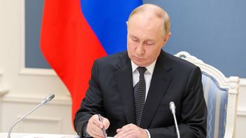 President Putin Issues Military Mandatory Decree To Recruit 133 Thousand Russian Soldiers In Fall