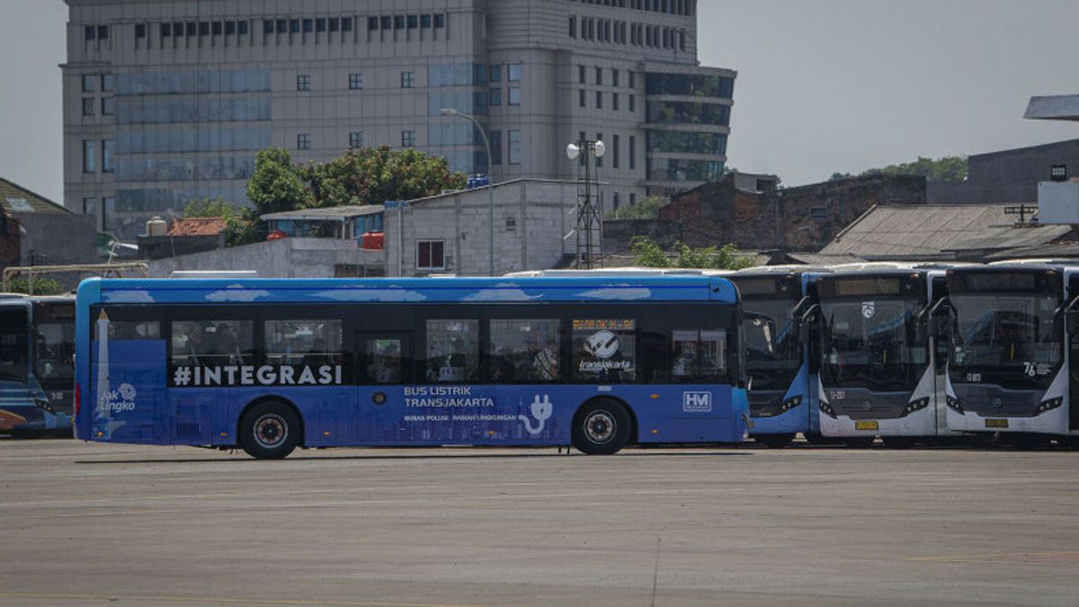 Transjakarta Passengers Increased 10 Percent A Month Last Month