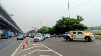 Note, This Is The Schedule For The Portal Rambu Installation On The Jakarta - Cikampek Toll Road