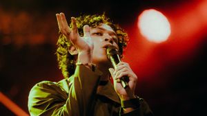 Syuting di IKN, Hindia Siapkan MV <i>letdown</i> yang Diantisipasi Penuh Satir