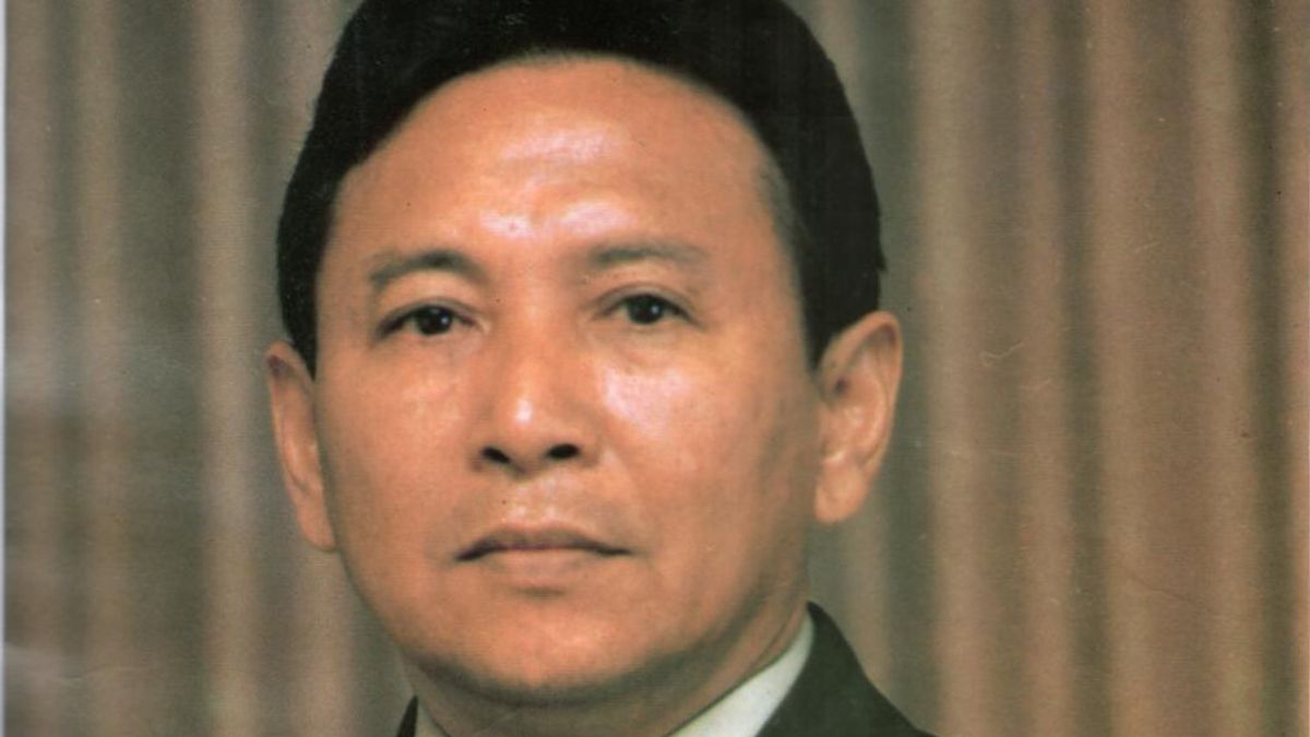 Suharto, Choqué, Choisit Le Général Rudini Pour être KASAD