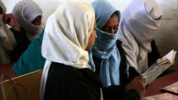 Taliban Closes Secondary Education For Girls, World Bank Freezes Projects Worth IDR 8.6 Trillion