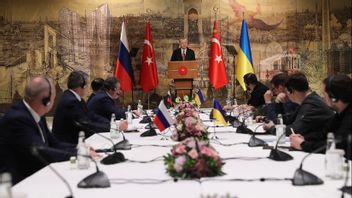 محادثات اسطنبول للسلام: روسيا تتعهد بخفض العمليات العسكرية وأوكرانيا تقترح وضع محايد بدون تحالف سياسي عسكري
